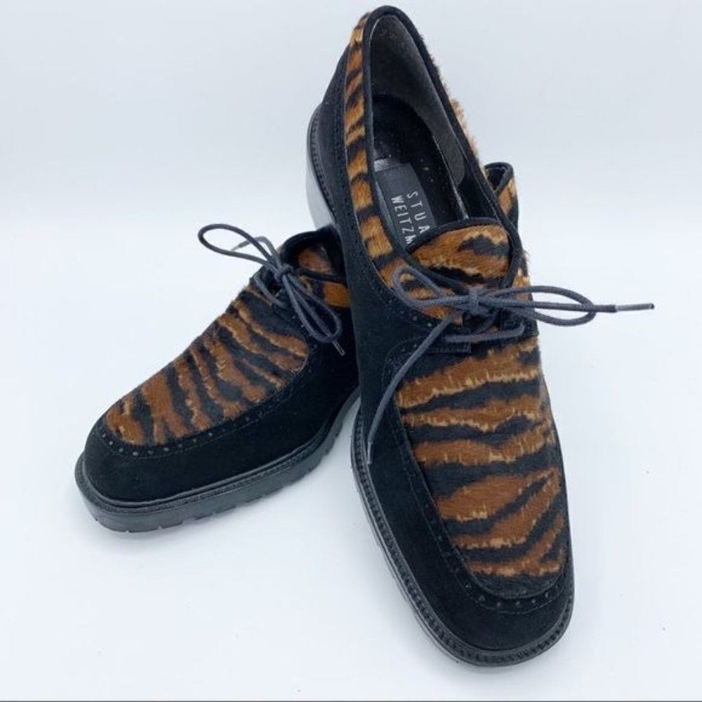 STUART WEITZMAN Black Suede and‎ Animal Print Calf-hair Lug Sole Tie Oxfords EUC - Picture 2 of 16
